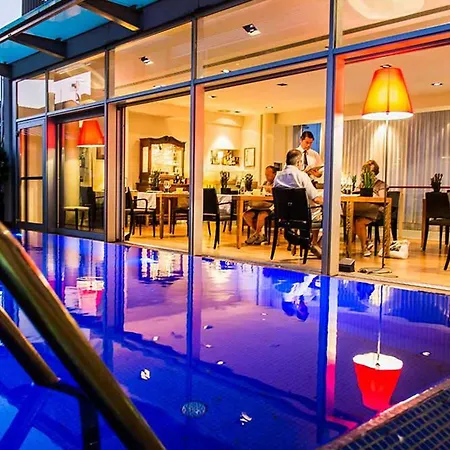 Dal Moro Gallery Hotel 4*